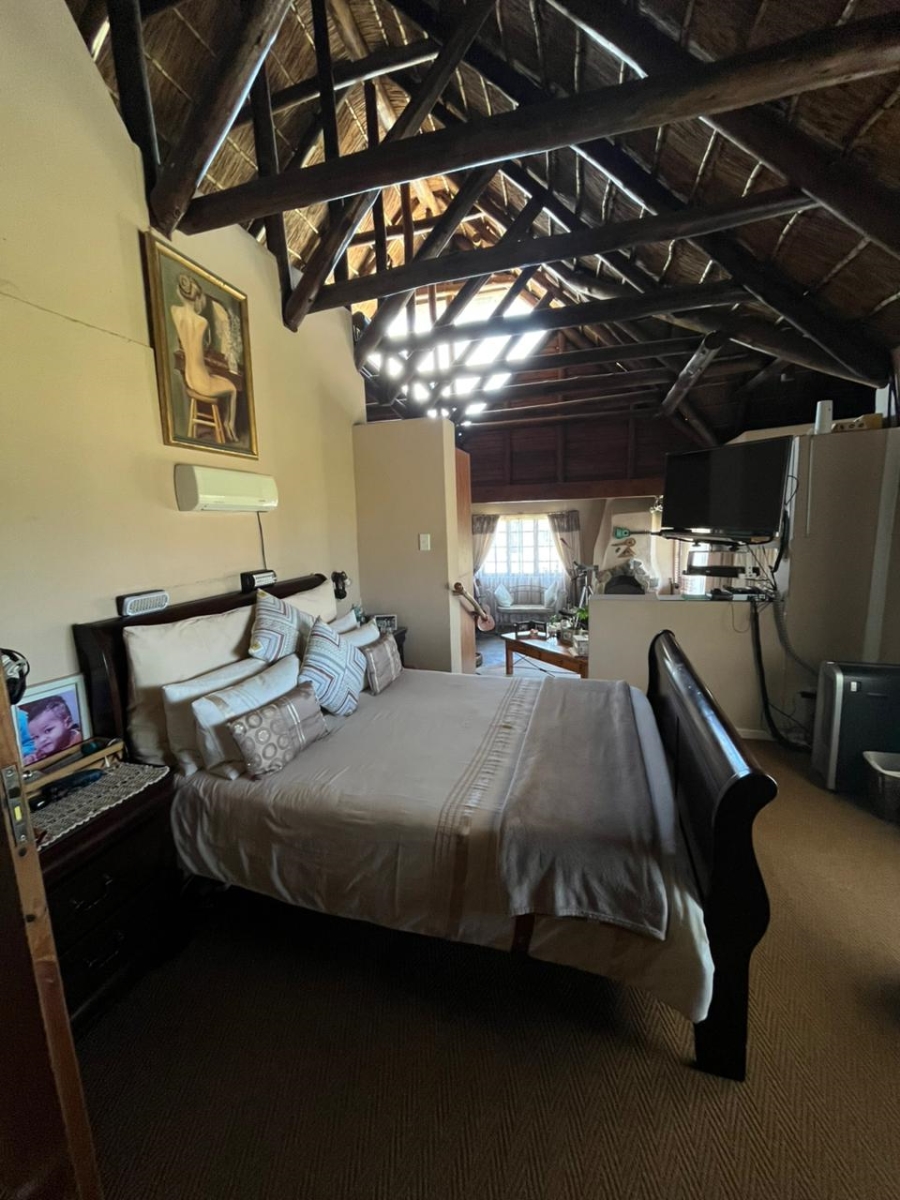 3 Bedroom Property for Sale in Cove Rock Eastern Cape